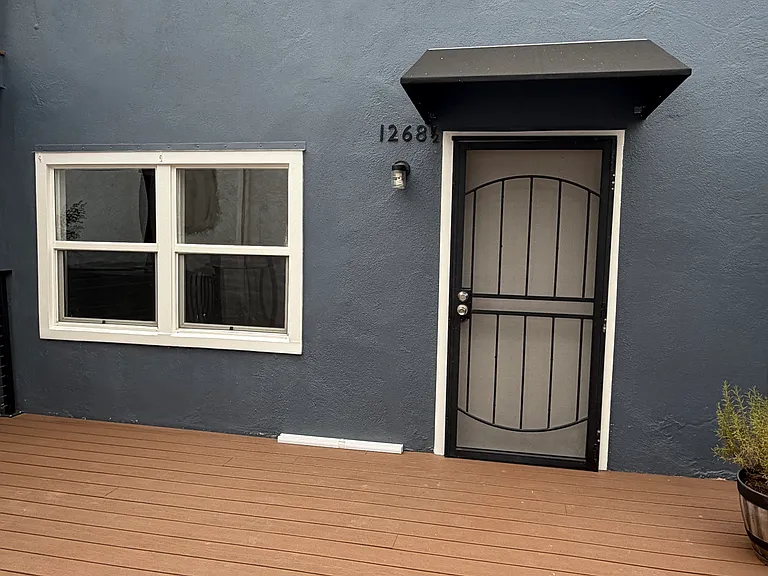 1268 N Westmoreland Ave #1/2 — Photo 16