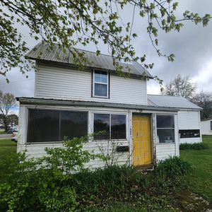 22 Fairview Ave, London, OH, 43140