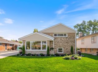 1025 N Knight Ave, Park Ridge, IL 60068