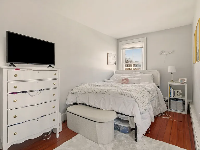 22 Summer St — Photo 11