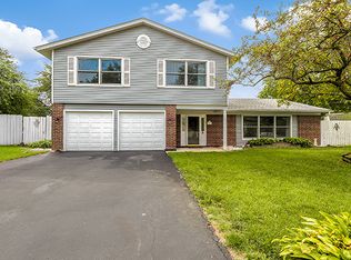 7791 Sherwood Cir S, Hanover Park, IL 60133