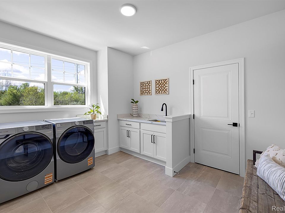 4261 Link Dr, photo 24
