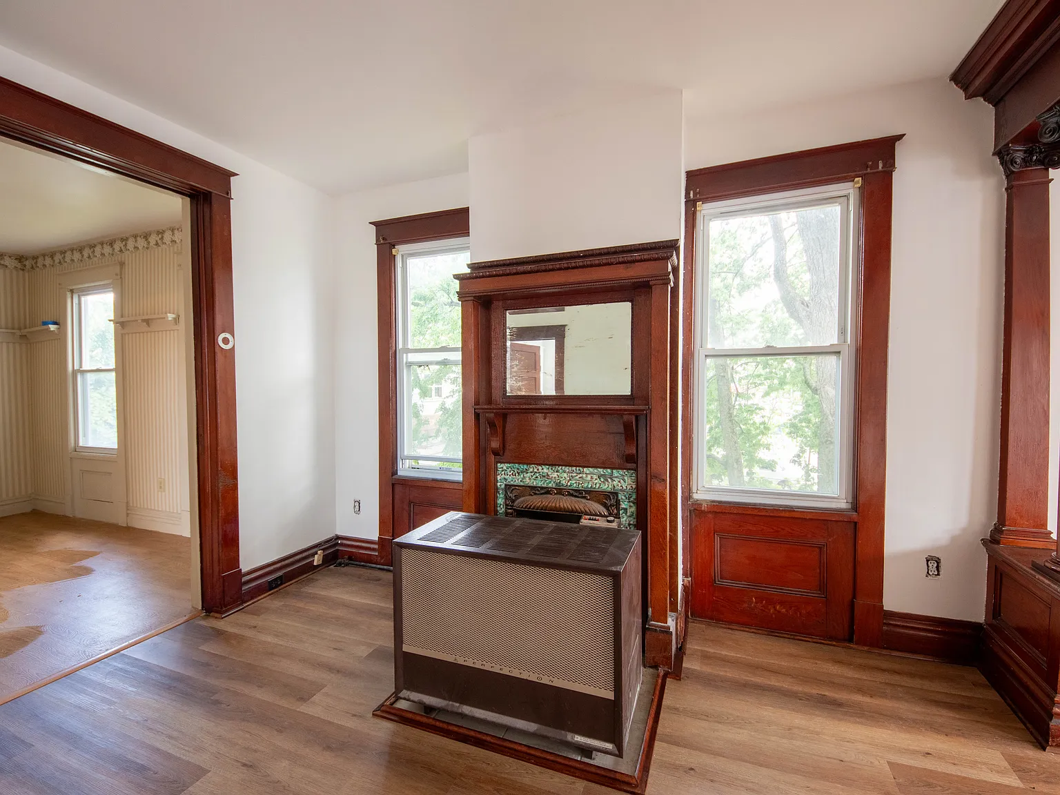 4 bed, 1100 sqft, $1,800 — Photo 3