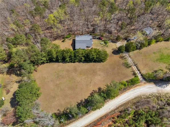 9710 S Helton Rd, Winston, GA 30187