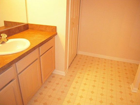 5th image of 6755 Stoneloch Ct
