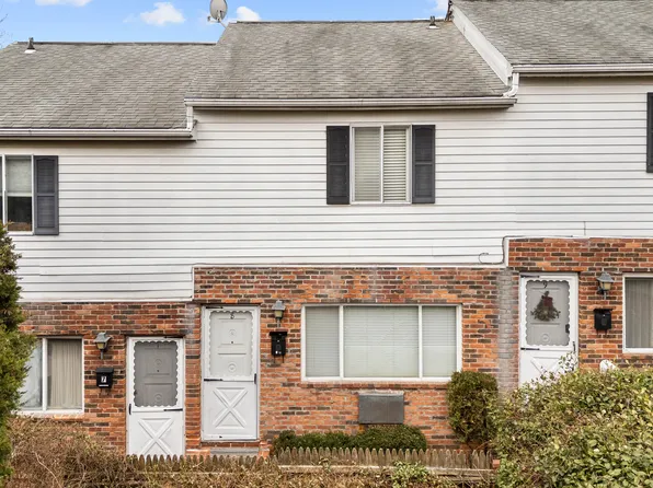 463 Cove Road #8, Stamford, CT 06902