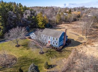 6785 W Creekside Dr, Long Grove, IL