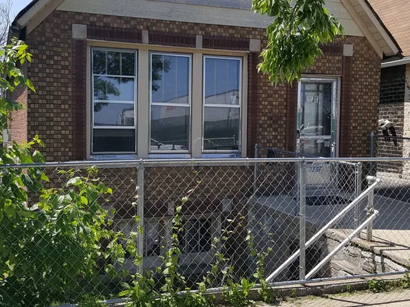 3256 S Hoyne Ave, Chicago, IL 60608