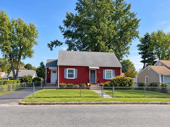 27 Stocker St, Springfield, MA 01129