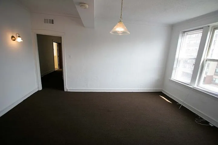 925 East 46th Street — Photo 35
