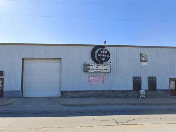 220 N Madison St, Webb City, MO 64870