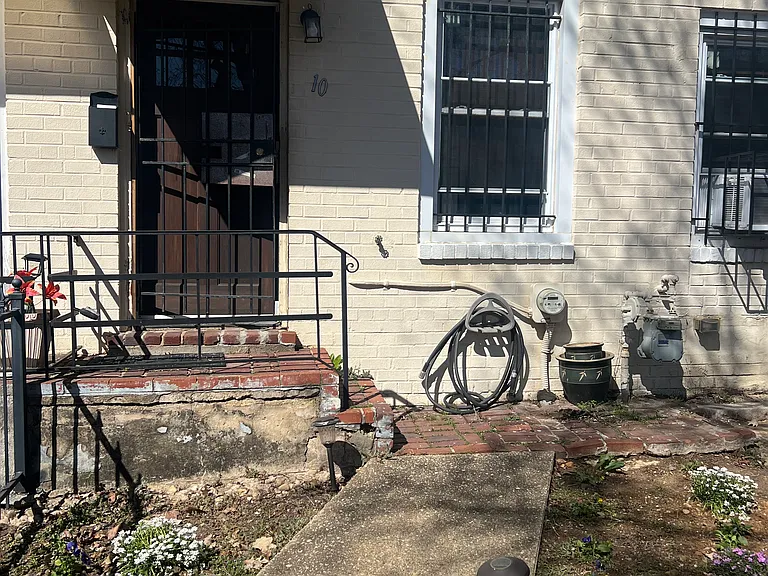 10 Channing St NE — Photo 20