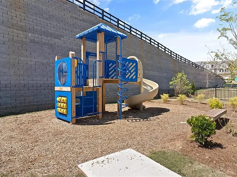 1905 Manor Pointe Dr — Photo 27