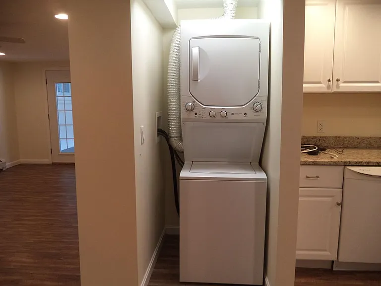 387 Main St #1 — Photo 8