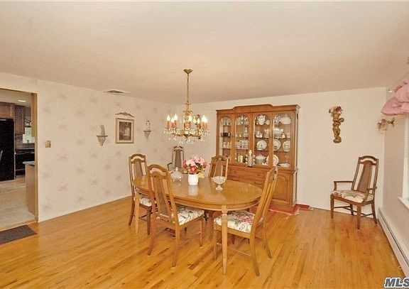 4th image of 5 Midvale Ct