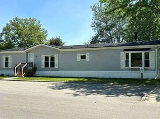 300 Highlands, Temperance, MI 48182