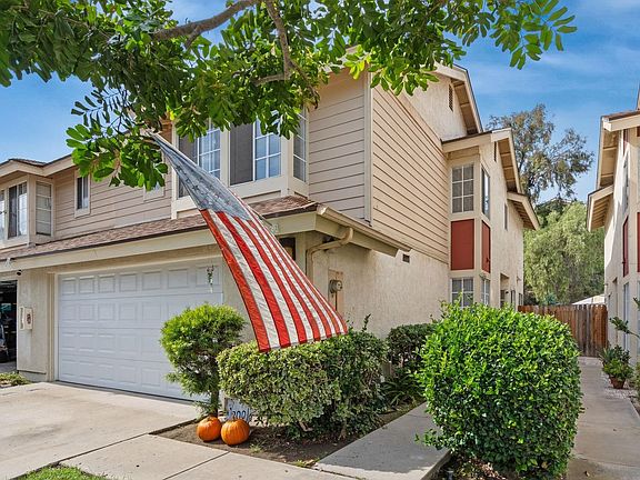 2nd image of 1223 Manzana Way