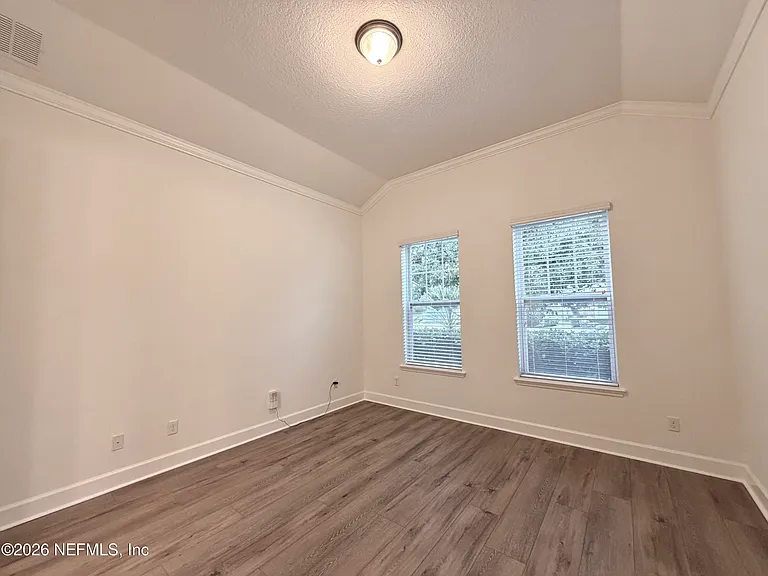 187 Southern Oak Dr — Photo 4