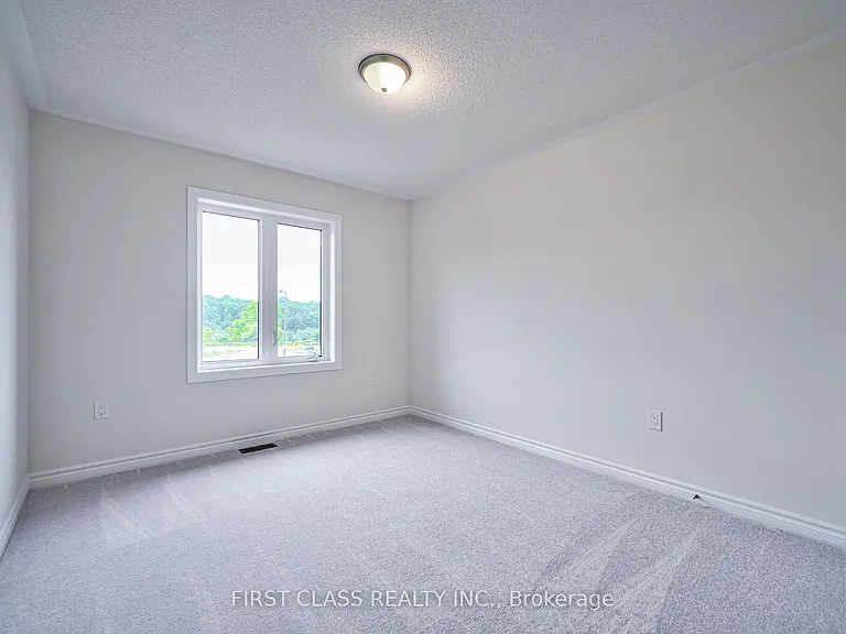61 Kenneth Rogers Cres — Photo 33