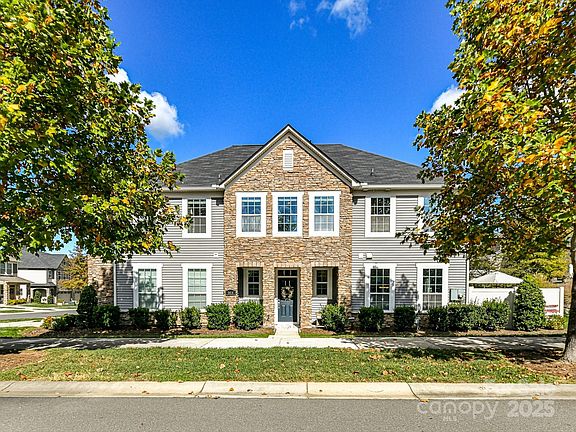 2nd image of 9414 Glenburn Ln