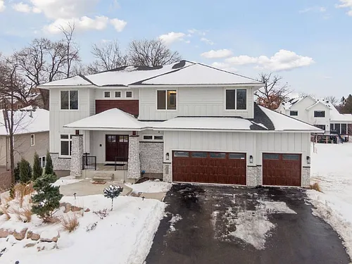 18305 Dove Ct Photo 1