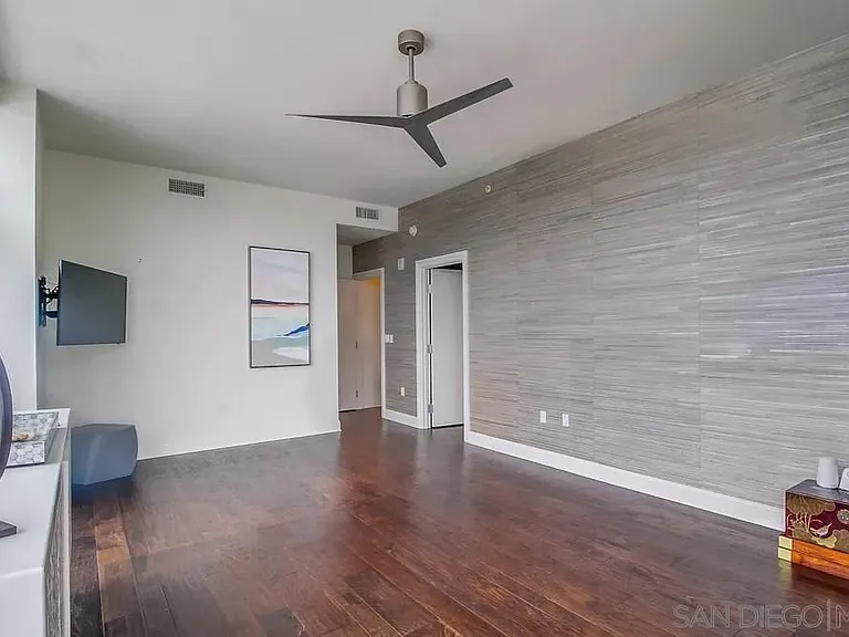 800 The Mark Ln #2801 — Photo 34