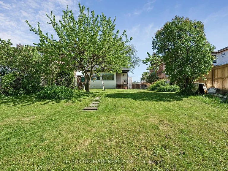 34 Compton Cres #MAIN — Photo 33