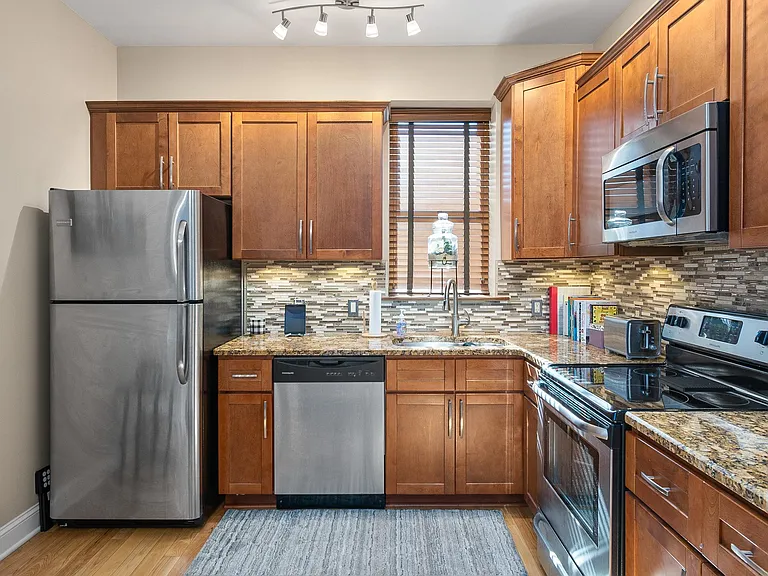 264 S Main St #3B — Photo 14