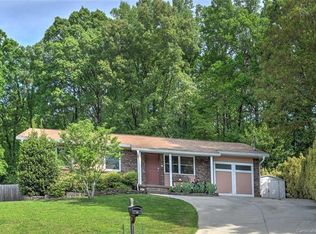 20 Fox Run Pl, Fairview, NC 28730