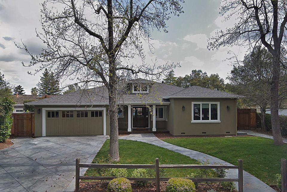 1st image of 15846 Longwood Dr