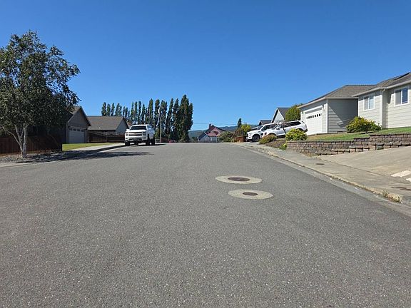 5th image of 479 Kendall Ct