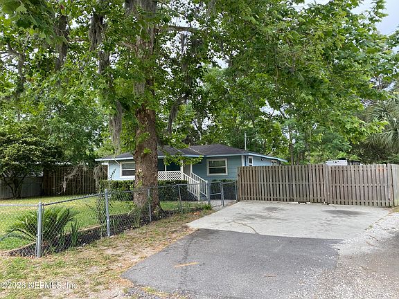 3rd image of 12312 PULASKI Road