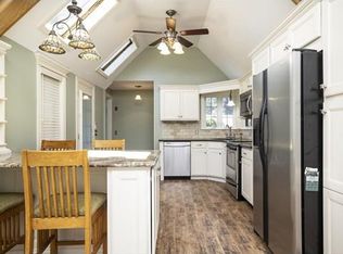 421 N Main St, Raynham, MA 02767