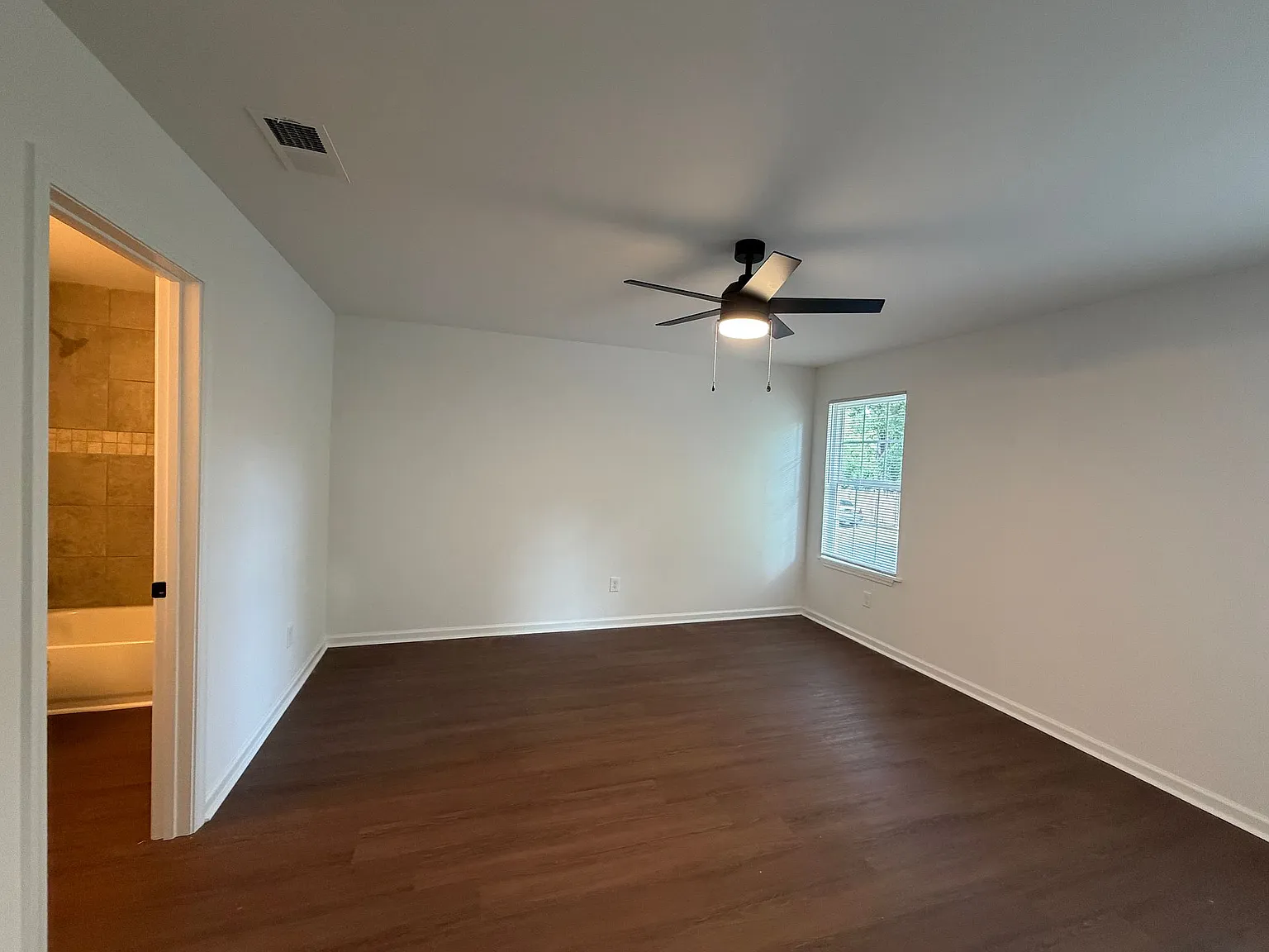 1824 The Oaks Ave — Photo 4