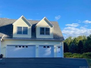 65 Peppercorn Ln, Middletown, CT 06457