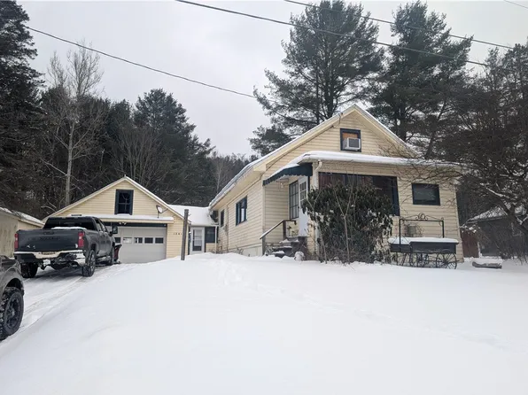 1341 S Kendall Ave, Bradford, PA 16701