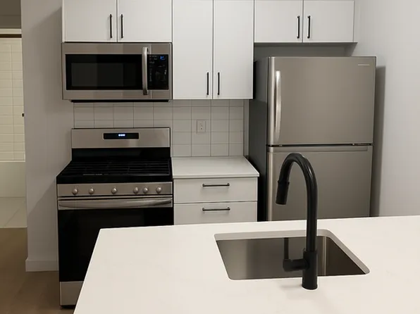 12309 119th Ave NW Unit 2, Edmonton, AB T5L 3W7