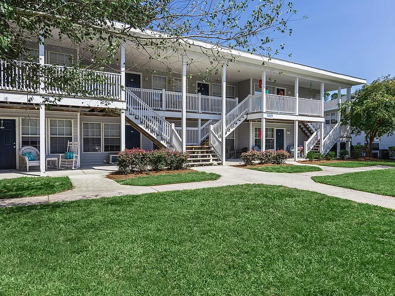 Antiqua Apartments — Photo 17