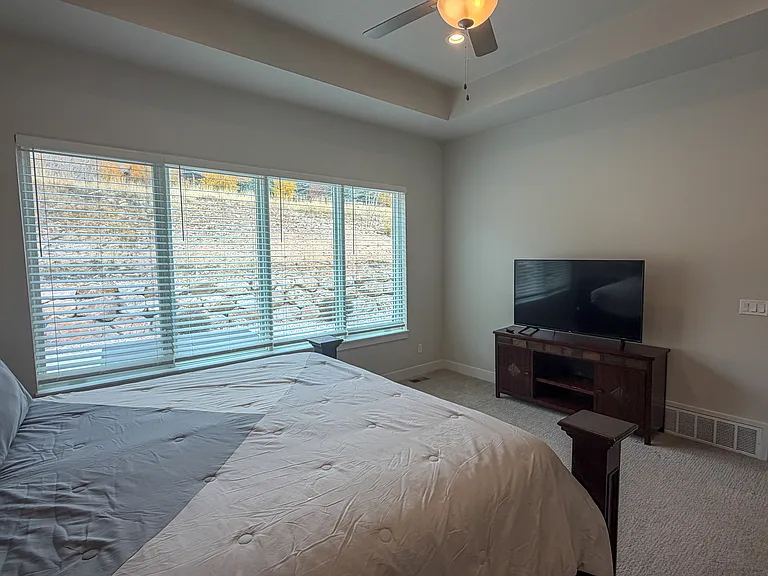 5979 E Big Horn Pkwy — Photo 12