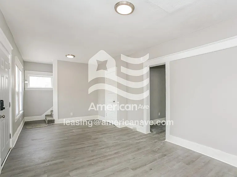 1576951_003_living_room_12703266.jpg