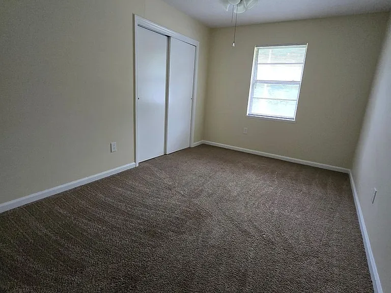 1713-1715 Stanford Dr — Photo 5