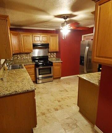 5th image of 734 Huddleston Dr