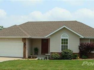 1826 S Canton Ave, Springfield, MO 65802