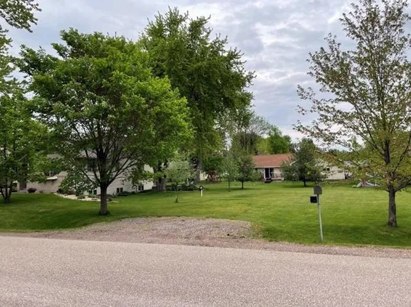 1401 South APPLE AVENUE, Marshfield, WI 54449