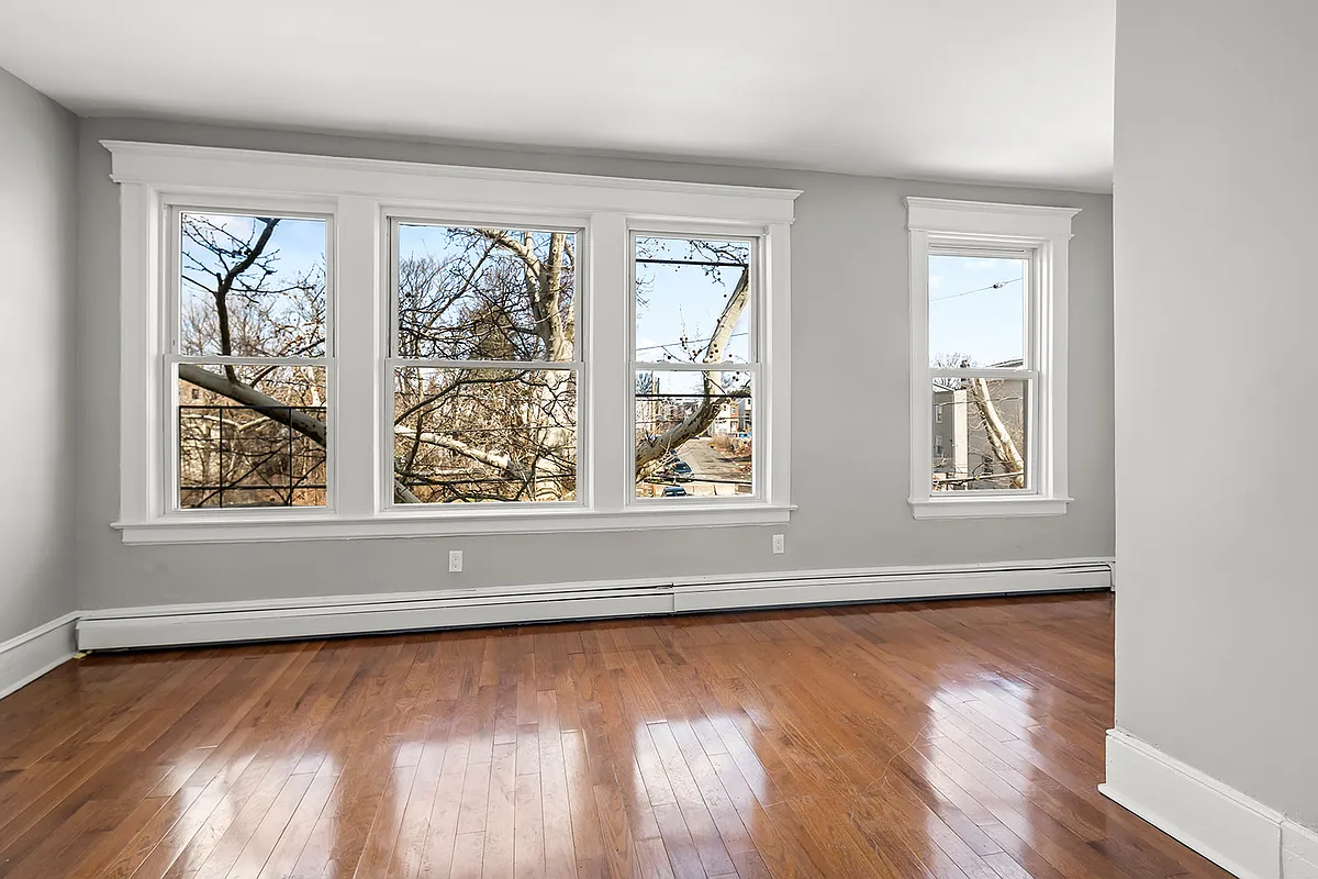 Building Photo - 13 S 20th St #2