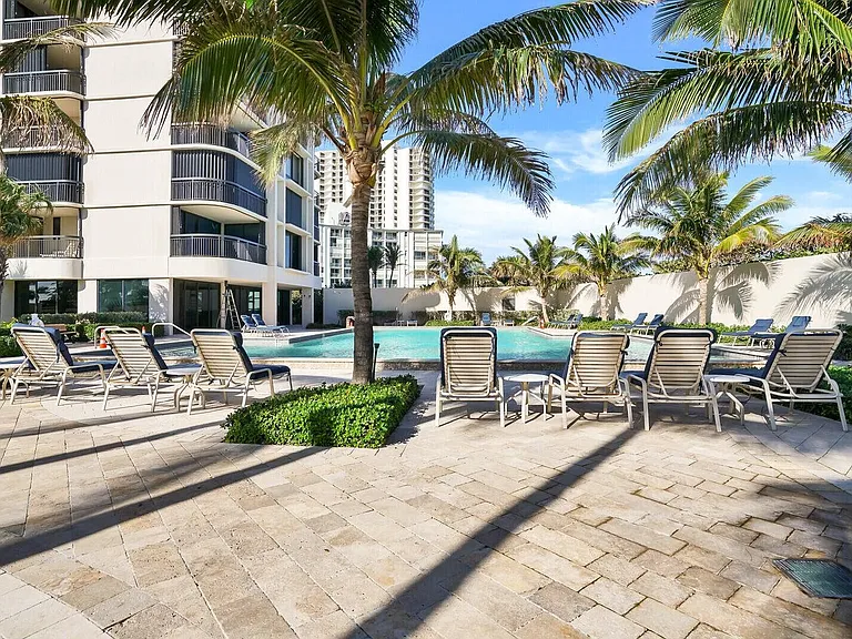5380 N Ocean Dr #18J — Photo 3