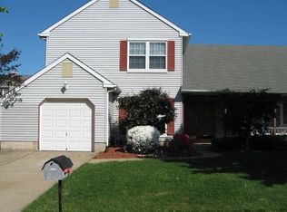 2511 Headhouse Sq N, Bensalem, PA