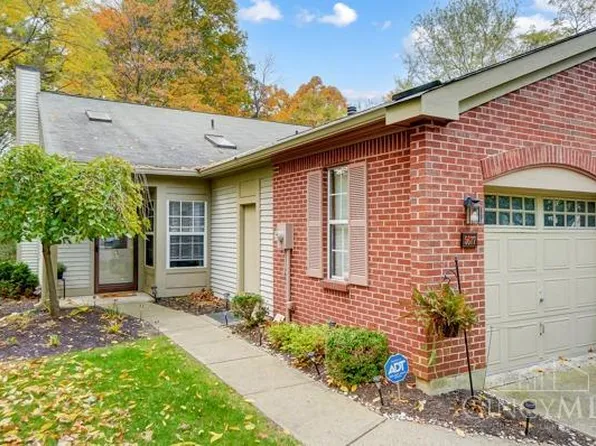 5677 Regimental Pl, Cincinnati, OH 45239