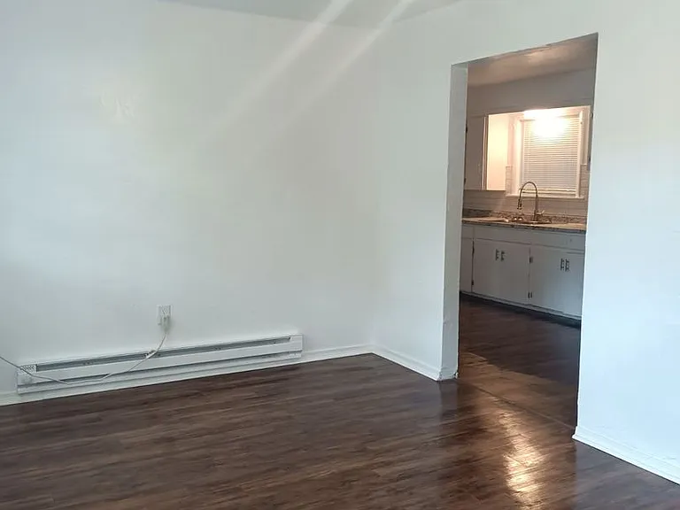 6318 Anderson Dr — Photo 7