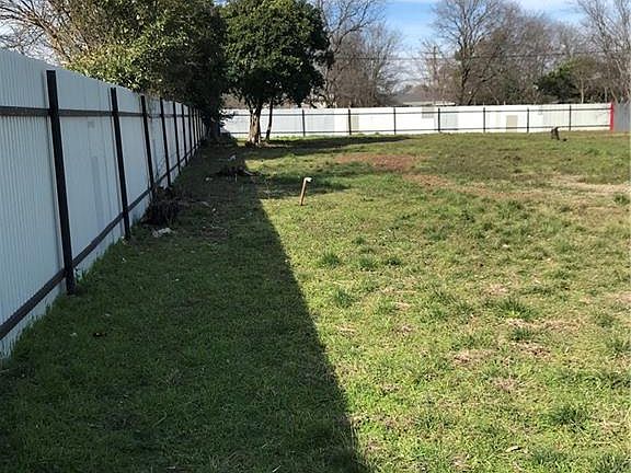 5th image of 1309 Gurley Ave